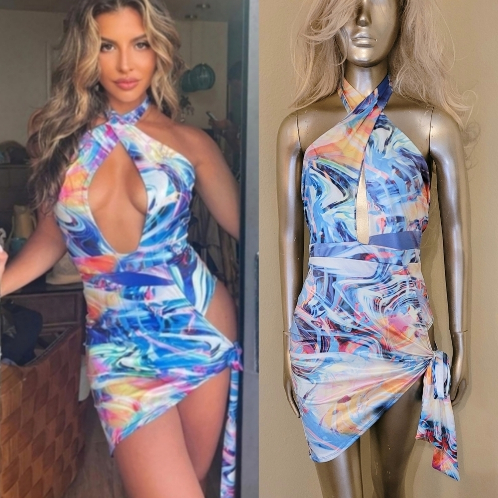 NWT Wendy Tropical Get-Away Cut-Out Mini Dress Sz Medium